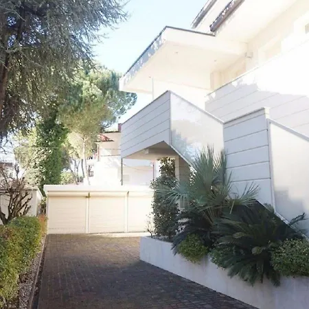A Milano Marittima In Zona Tranquilla